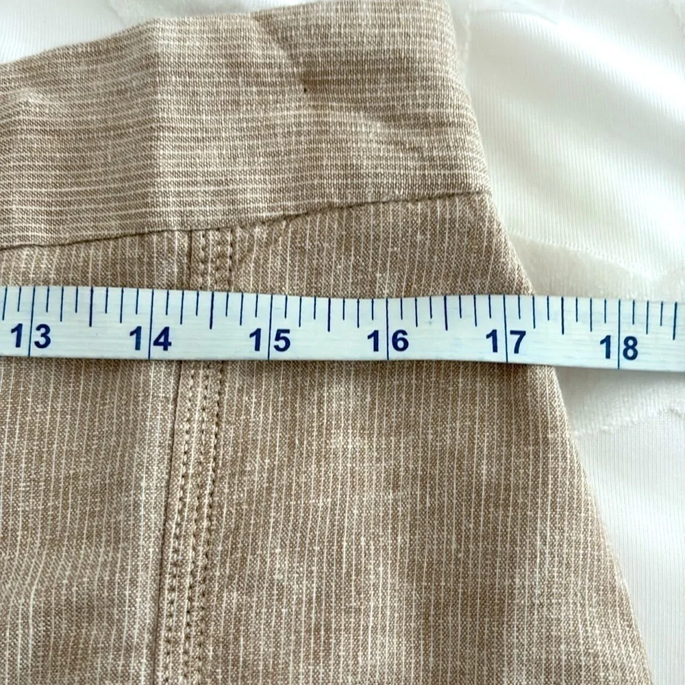 Lane Bryant Tan Shorts w/Elastic Waistband. Deep Front Pockets. Size 14/16